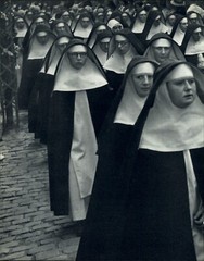 1955 ROBERT DOISNEAU Ascension of the Blessed Virgin Mary Nuns Art Photo Gravure