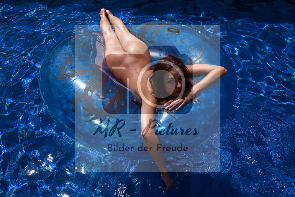 No 250 – Erotic Pin Up Photo in Glossy Quality – Size 20 x 30 cm