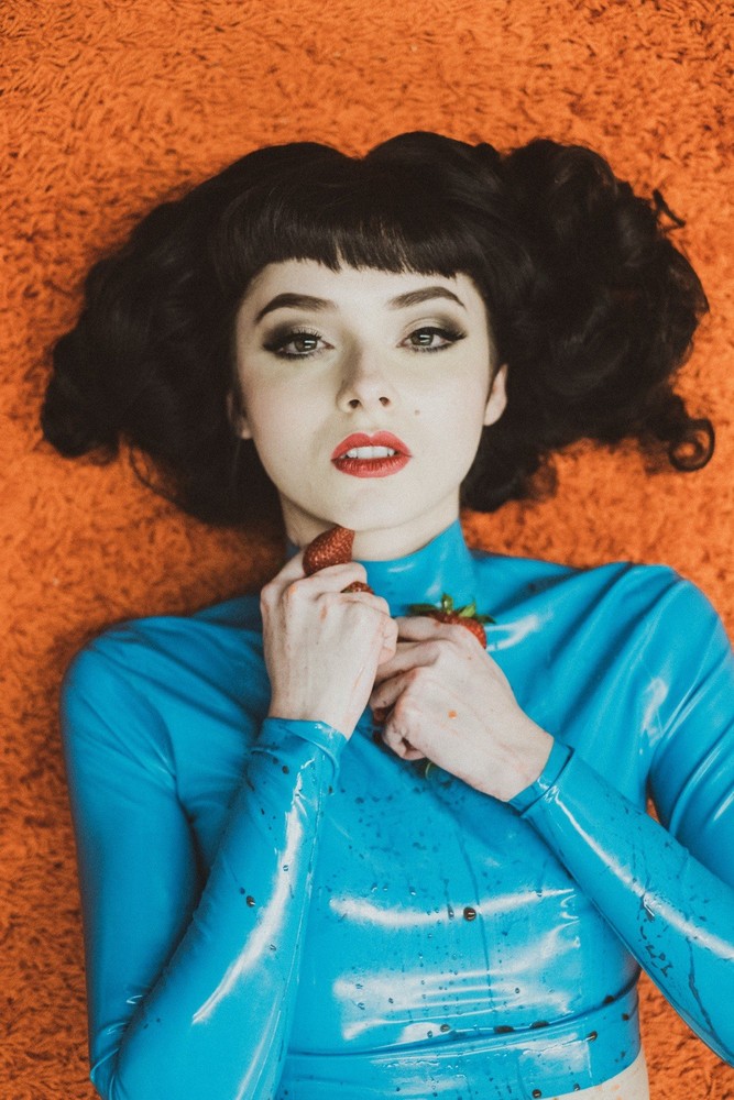 Art Model Alina 8×12″ Color Archival Photographic Print Lustre Finish
