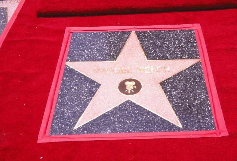 Dia Raquel Welch Star Walk of Fame 1996 KB Format Photographer P4-18-4-3