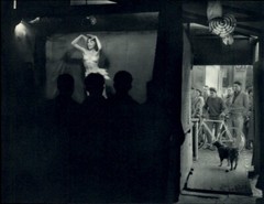1955 ROBERT DOISNEAU Wanda The Voluptuous L Escargot turbulent Art Photo Gravure