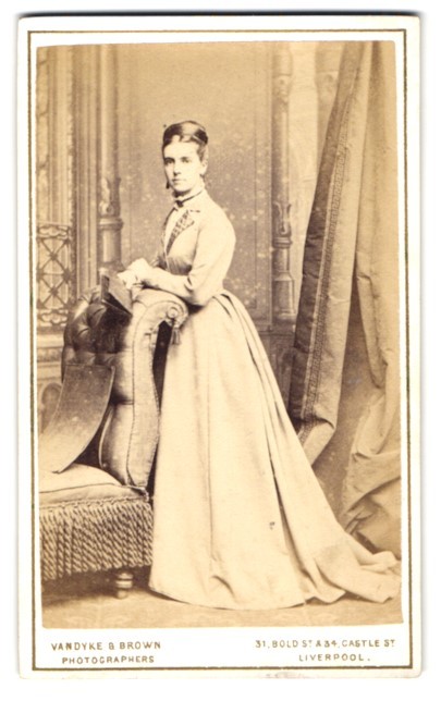 Photograph Vandyke & Brown, Liverpool, Bold Street 31, Elegant Lady in Raffini
