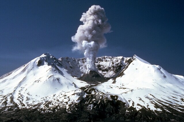 New Photo: Mount Saint Helens Volcano Mountain After 1980 Eruption – 6 Sizes!