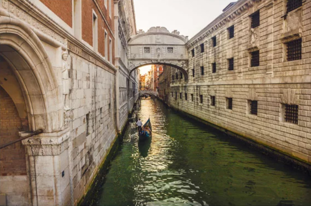 Digital photography- Venice,Italy (for print or just as a wallpaper)