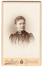 Photograph J. van Daalen, Aalen, portrait of a young woman CDV / cabinet photo