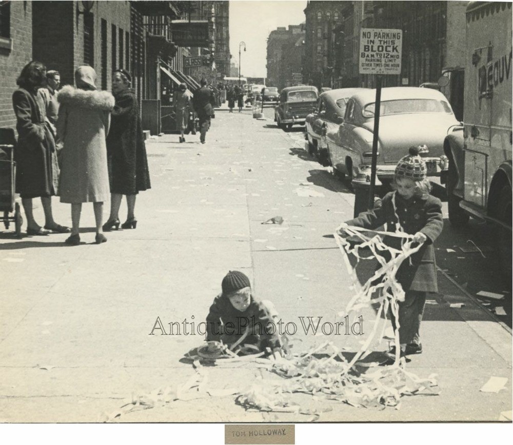 New York City children playing w paper on street vintage art photo by T. Hollowa