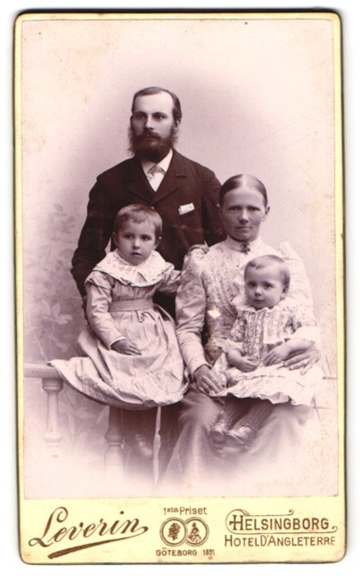 Photograph Leverin, Helsingborg, family portrait CDV / cabinet photo