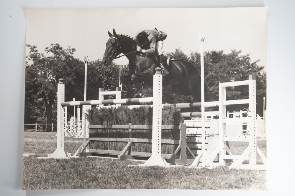 Film Photo France Equestrian Horse Show Jumping 1970 30X40CM