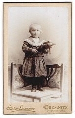 Photography studio Germania, Chemnitz, Zwickauerstrasse 2, nice toddler with