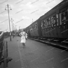 Dresden-Architecture-1940-WW2-Platform-Wehrmacht-Nurse-D.R.K.-2