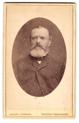 Photograph Adolph Junghans, Neustadt-Magdeburg, Breitweg 21, portrait of a bä