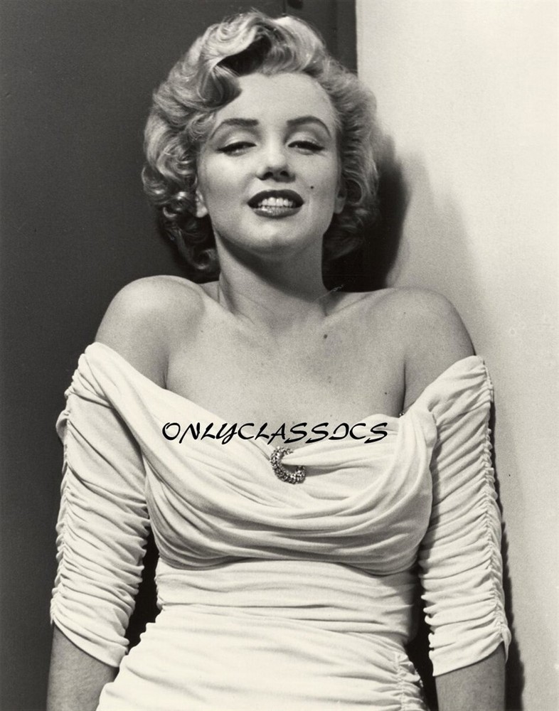 SEDUCTIVE ACTRESS MARILYN MONROE IN STRAPLESS DRESS 11X14 PHOTO Philippe Halsman