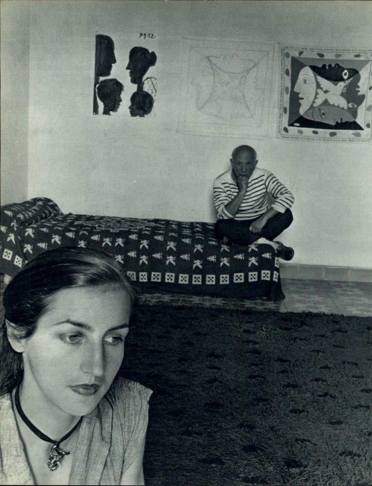 1955 ROBERT DOISNEAU Pablo Picasso & Wife Vallauris Art Photo Gravure