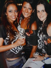 “GIRLFRIENDS”: PHOTO, PHOTOGRAPHY, “ASIA”, LADIES, PRETTY, YOUNG, ATTRACTIVE, CLUB!