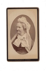 CDV Photo Lady Portrait / Woman with Hood – Odense 1880s