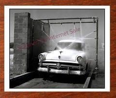 Vintage Photo 1952 ~ First CAR WASH ~ Texas Ford Fordor