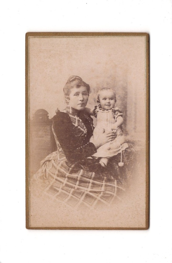 CDV Photo Fine Lady with Small Child Hanover 1880s