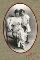 LARGER size Vintage mounted Photograph, 1913, mother w daughter,