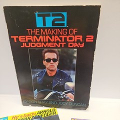 1991 Terminator 2 Judgement Day Lot Lazer Disc Magazine Arnold Schwarzenegger