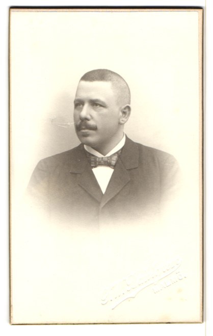 Photograph G. W. Dahlgren, Malmö, Södergatan 14, Young Man with Short Hair