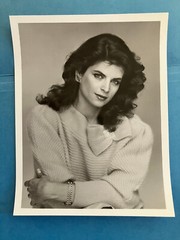 Kirstie Alley 7×9″ . original vintage press headshot photo