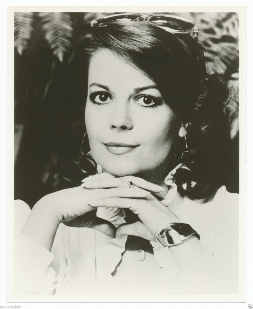 This elegant black and white framed print features the iconic Hollywood legend R