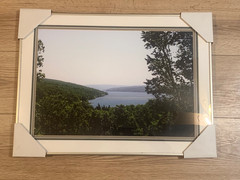 RayDeent Keuka Lake Landscape Photograph – Framed Scenic Bluff View
