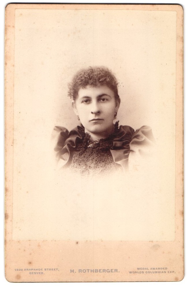 Photograph H. Rothberger, Denver, Arapahoe Street 1539, Young Lady with Curls,