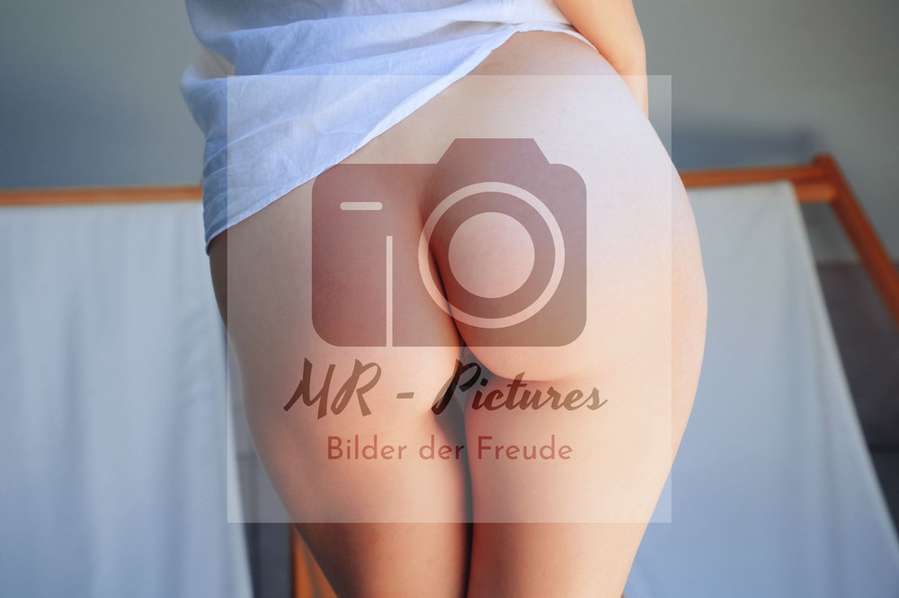 No. 281 – Erotic Pin Up Photo in Glossy Quality – Size 20 x 30 cm