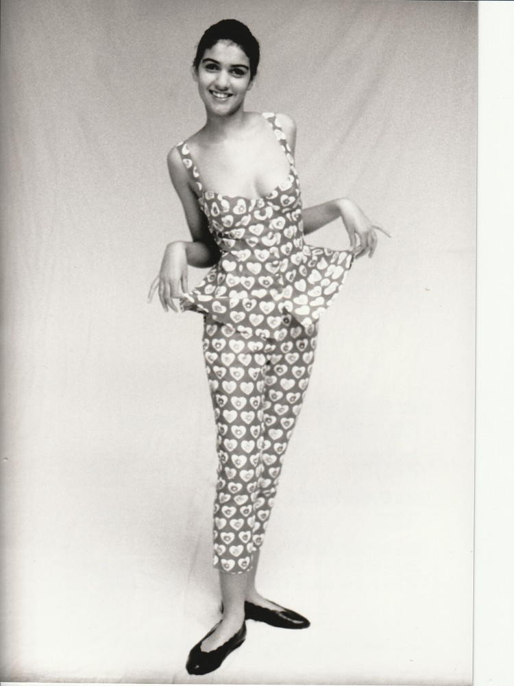 Photo Print Analog Doria Salambo Model 1990 Studio Service 18X24CM