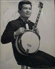 Vintage Autograph 1965 Photo Of A Banjo Player 11 X 9.5