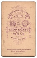 Photograph Leopold König, Wels, Linzergasse, a man with arms crossed N