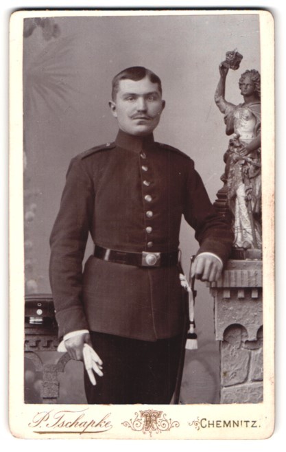 Photograph Paul Tschapke, Chemnitz, Zschopauer Straße 79, portrait young soldier