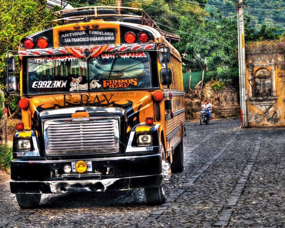 16X20 PHOTO CHICKEN BUS ANTIGUA GUATEMALA, Guatemalan