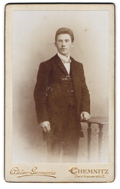 Photography studio Gemania, Chemnitz, Zwickauerstraße 2, young man in suit