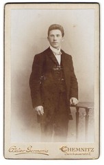 Photography studio Gemania, Chemnitz, Zwickauerstraße 2, young man in suit
