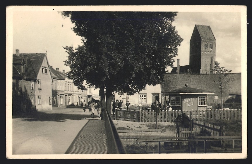 Photography Röbel / Müritz, drinking hall with advertisement Grabower beers