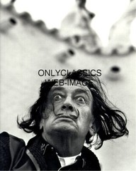 CRAZY LOOKING SALVADOR DALI SURREAL 8×10 PHOTO ABSTRACT ARTIST BUG EYES MUSTACHE