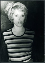 LOT 2x Larger size, blonde girl w amazing eyes, 2 photos on 1 cardboard,, doubl