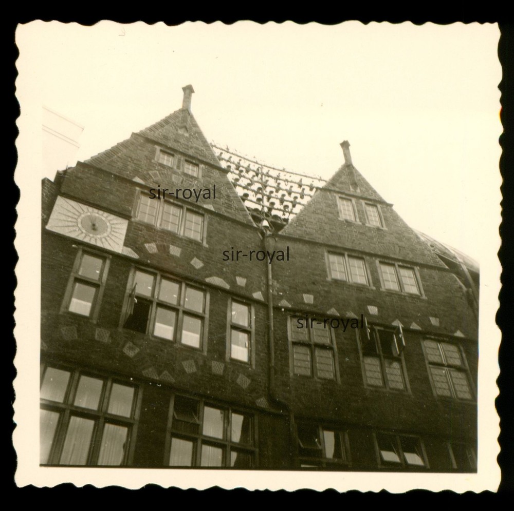 Bremen around 1960 – House of the Glockenspiel in Böttcherstrasse – Photo 6x6cm
