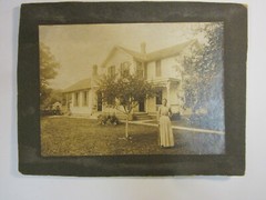 Bargain Bin Photos Antique Vintage Poor to Good Auction Find 1880 1920
