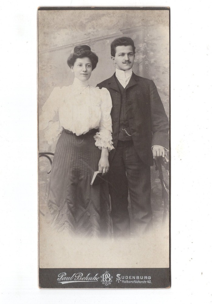 Cab Photo Fine Couple – Sudenburg 1900s