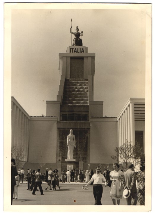Photograph New York City, New York Worlds Fair 1939, Italia Pavilion