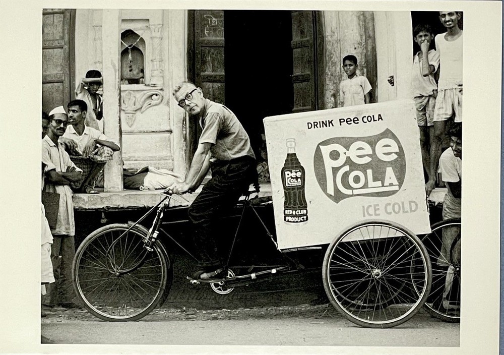 India 1959 Art Print Card Photo By Nat Norman – Fotofolio 4”x6” Pee Cola Seller
