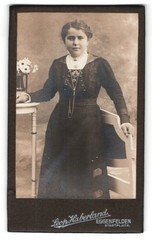 Photograph by Leopold Haberland, Eggenfelden, town square, woman in a dark dress