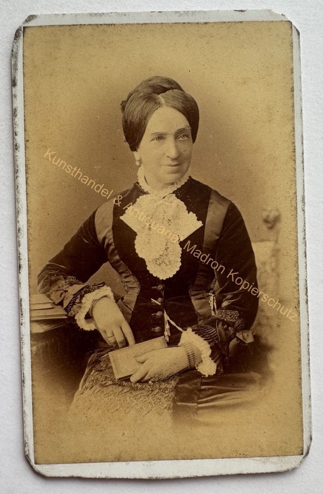 orig. CDV photo photograph old picture woman lady fashion around 1870 Höffert Chemnitz
