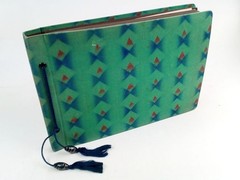 Book: Unique Photo Album: A Fiddly Prison, Photo Album, Used, Good