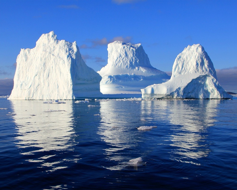 Glacier Lake Scenery, Frozen Iceberg 8″x10″ Photograph Print 8×10
