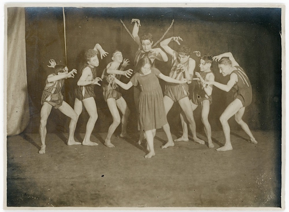 Dance Scene Expressive Dance Dancer Dancer Stage Dance Vintage Circa 1924 Rare (2)