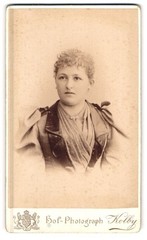 Photograph Kolby, Chemnitz, König-Str. 21, portrait young blonde lady in elegant